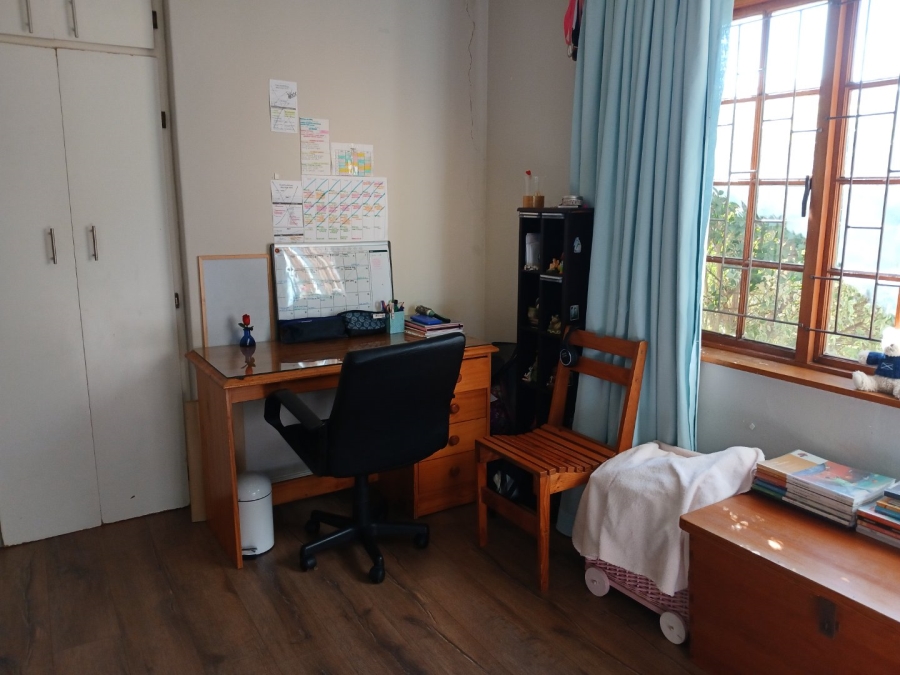 3 Bedroom Property for Sale in Roundhay Western Cape